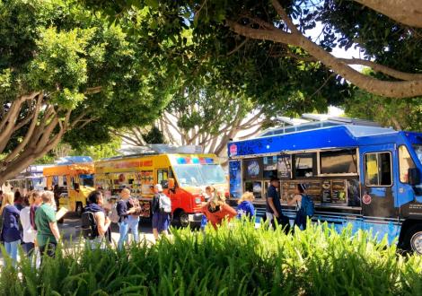 UCSB Food Truck with customers lining up.