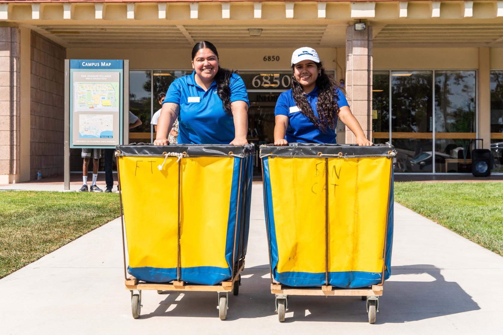 HDAE Staff at UCSB Move-in 2022